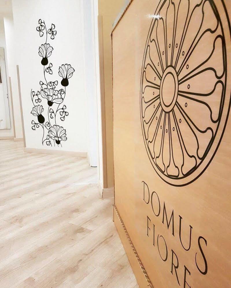 Domus Italiana Hotel Roma Exterior foto