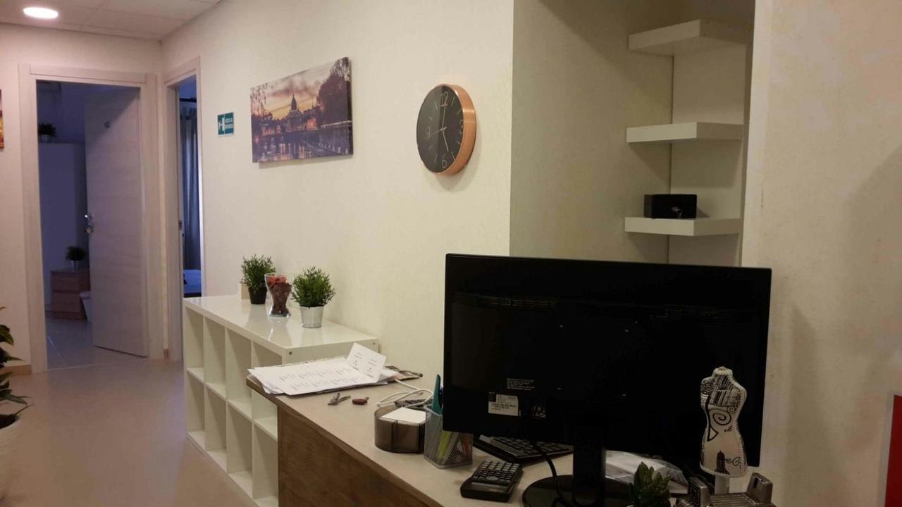 Domus Italiana Hotel Roma Exterior foto