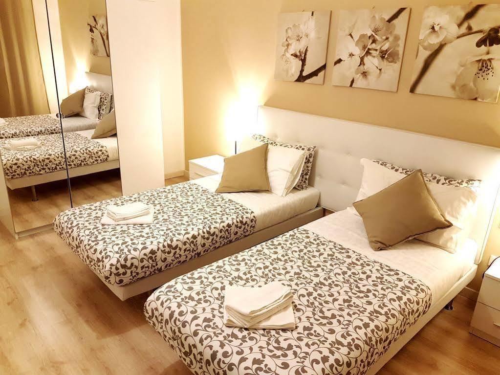 Domus Italiana Hotel Roma Exterior foto